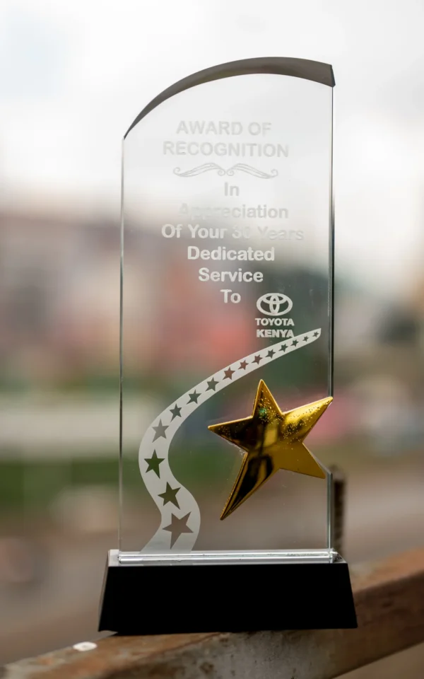 Glass-Award-3-scaled-1.webp