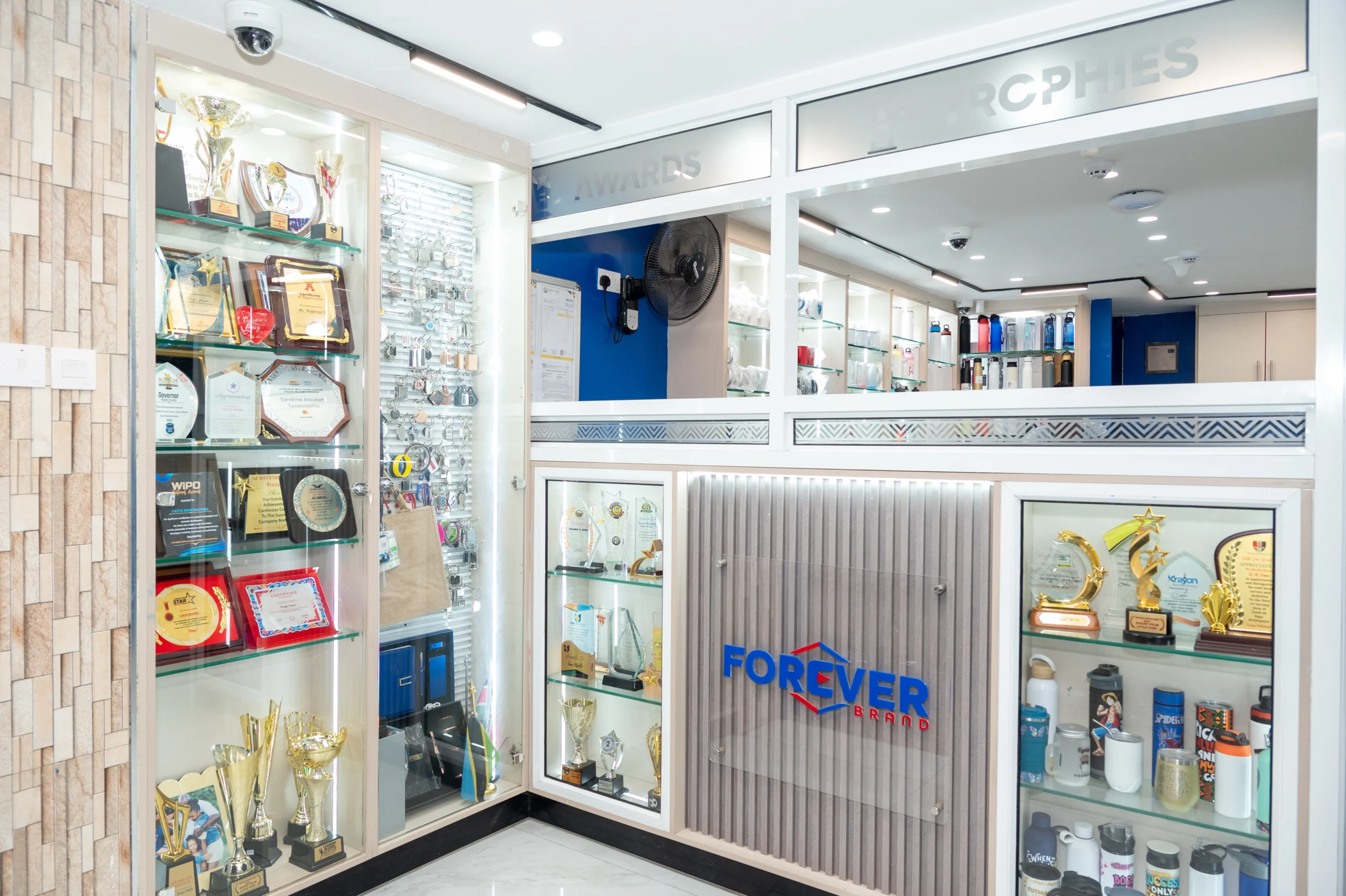 Forever Brand Shop Photos